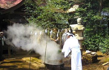 香取神社『高松湯立て』